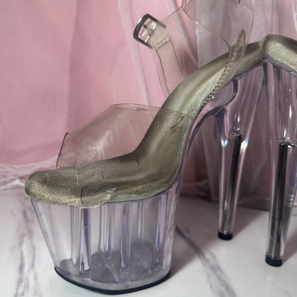 Well worn Pleasers - Picture 5 of 7